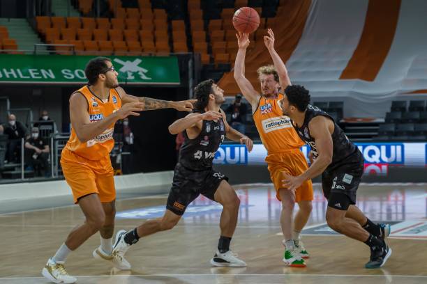 不同圈层的 不同圈层的