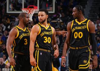 正是因为他 正是因为他